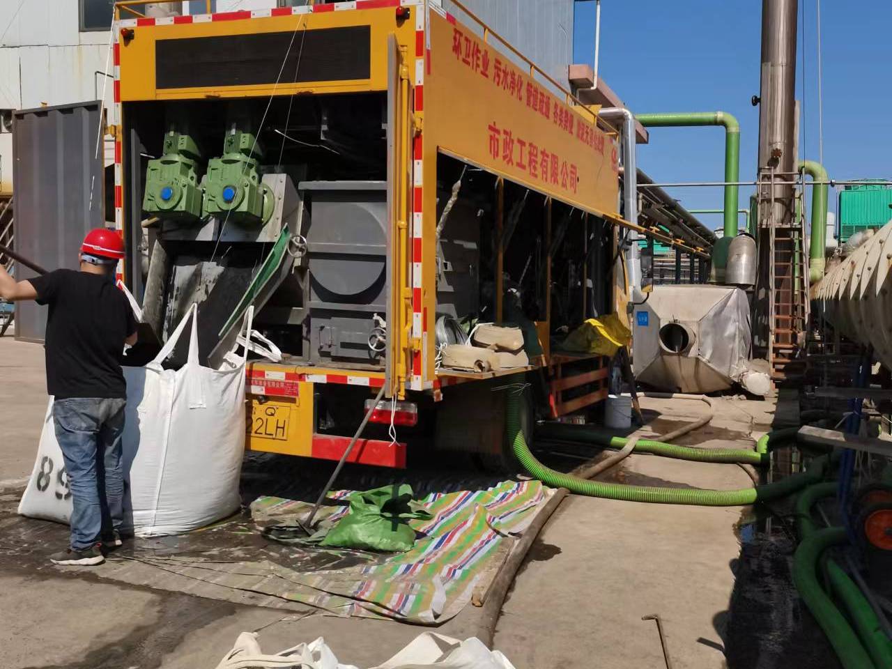 和县淤泥压干处理